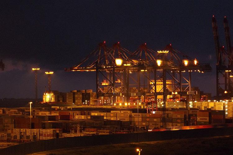 Die Bedeutung von Maschinenbau Maschinen post market.jpg The importance of engineering machinery post market.jpg