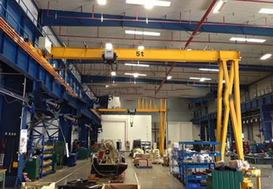 Europäischer Semi-Goliath-Kran